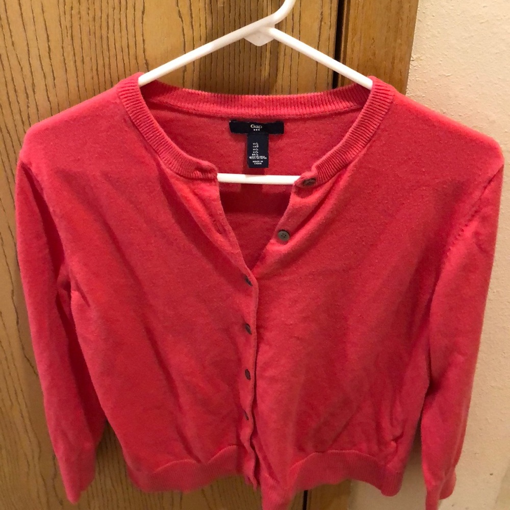 Gap salmon colored cardigan